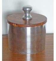 Pot w/wood lid